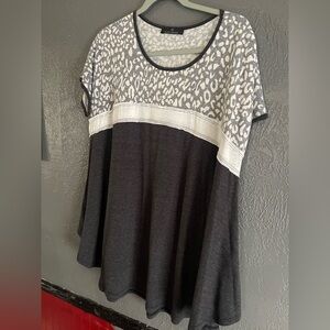 Cato Gray and Black Patterned Short Sleeve Top